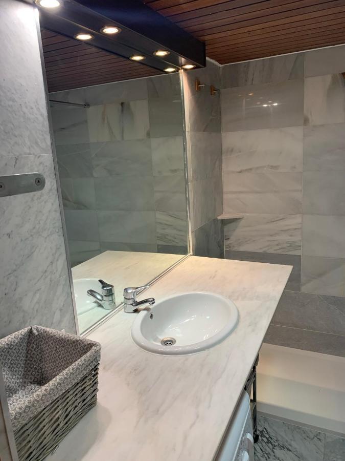 Pisos Con Piscina De Temporada Corta Estancia Madrid Exterior foto